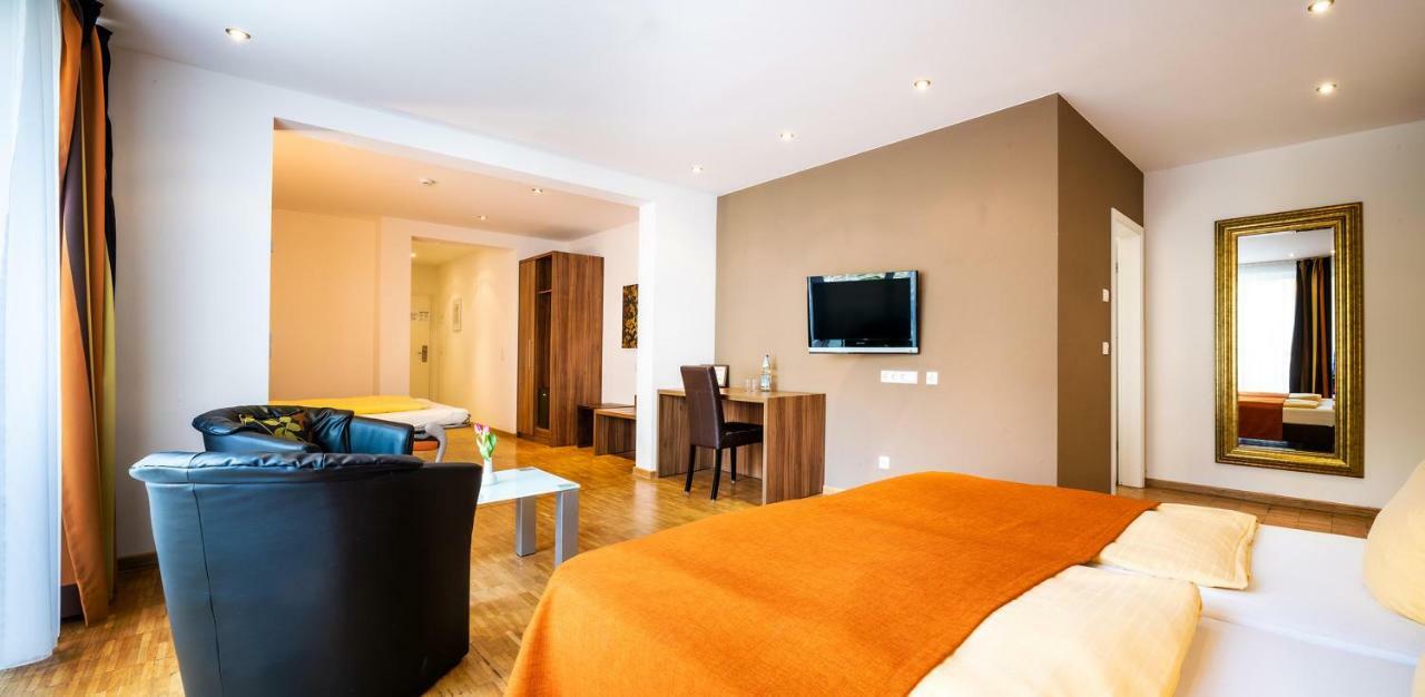 טרייר Schroeders Stadtwaldhotel מראה חיצוני תמונה