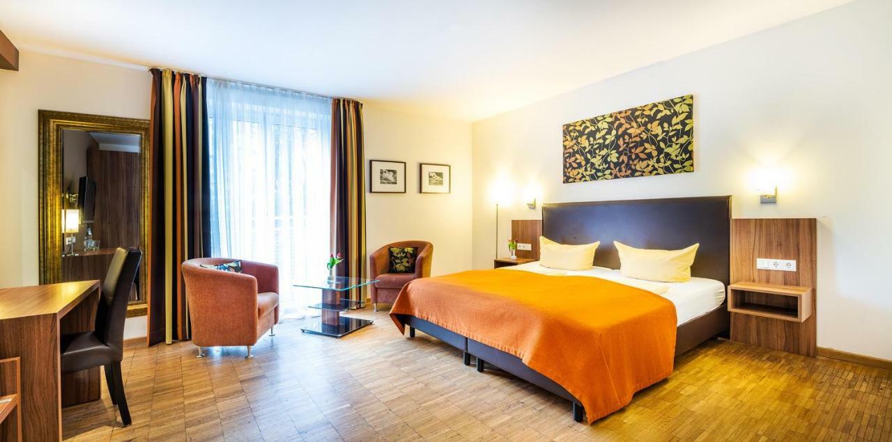 טרייר Schroeders Stadtwaldhotel חדר תמונה